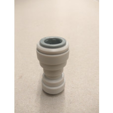 John Guest 3/8" x 1/4" reducing straight connector